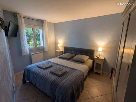 appartement 2 pièces au calme dans pinède