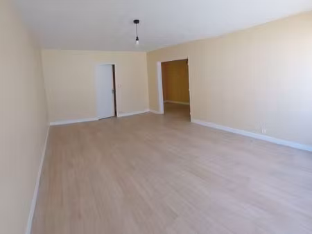 appartement f2 hyper-centre ville + garage