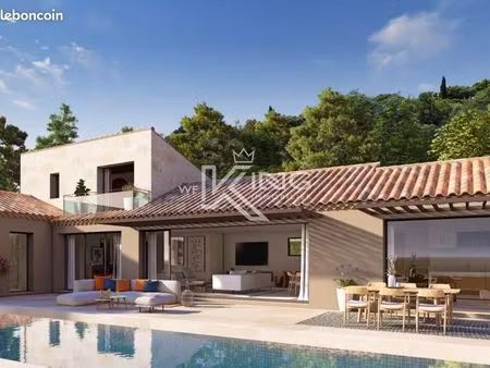 maison 6 pièces 260 m²