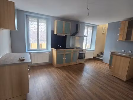f4 80 m2quartier calme raon avec jardin