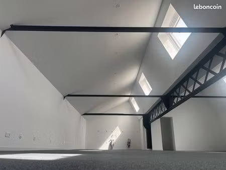 bureaux 200 m²