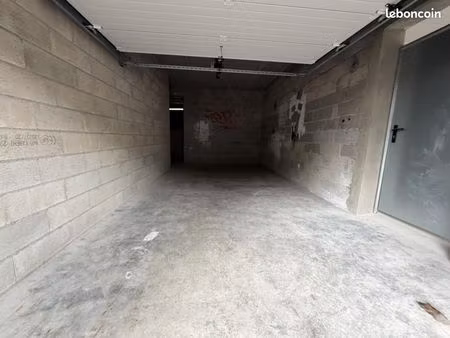 garage/box 37 m² saint nabord