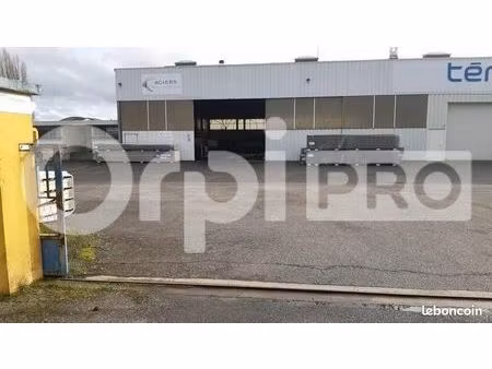 local d'activité 660 m²
