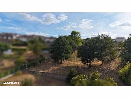 terrain 2 283 m² montlucon