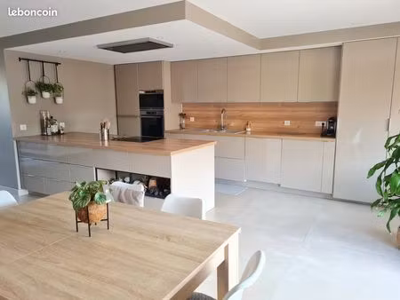 coup de cœur – superbe 4 pièces de 106 m² entièrement rénové – antibes les semboules