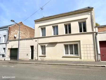 maison 9 pièces 257 m²