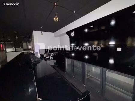 local commercial 149 m²