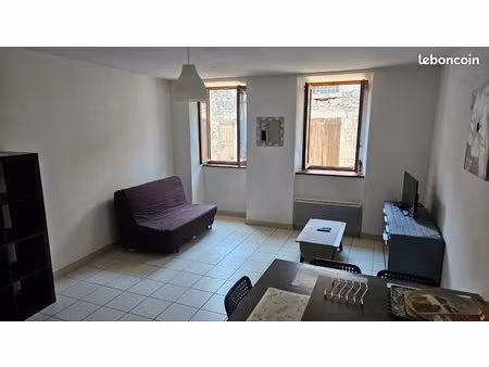 t2 duplex meublé