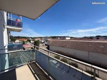 appartement 2 chambres balcon ascenceur golbey centre très très rare