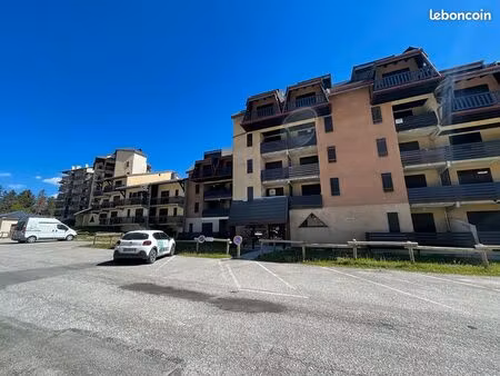 studio 1 pièce 22 m²