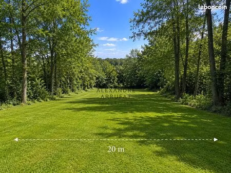 terrain 2765 m² varennes jarcy
