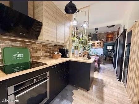 maison 2 logements – 96 7 m² – studio indépendant + t4 – la garde (vieux village)