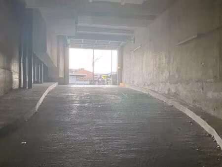 a louer parking asnieres au pied du métro ligne 13 (gabriel péri) 99 eur/mois