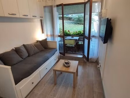 studio avec terrasse