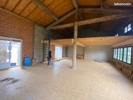 batisse en pierre pour habitation
