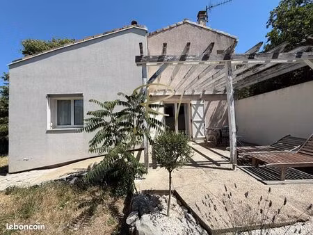 villa 4 pièces 111 m²