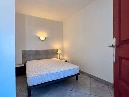appartement 32m2 - proche centre ville  lézignan