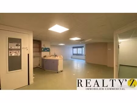 local commercial 184 m²