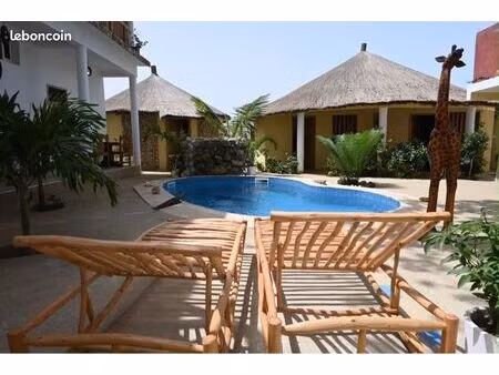 recherche petite maison de village à 30000