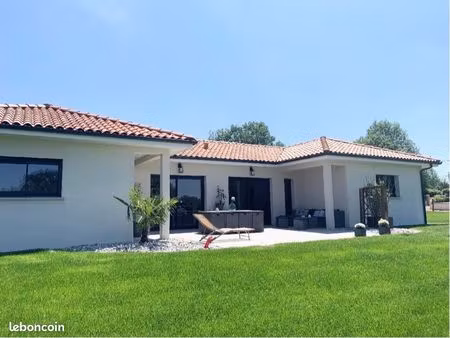 famille de 6 personnes recherche une villa avec piscine