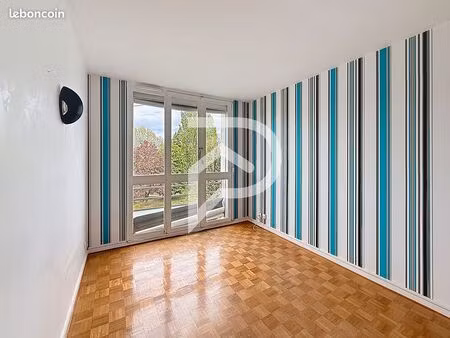 appartement 4 pièces 82 m²