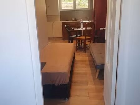 t1 de 26 m² entièrement rénové – quartier pavillonnaire – tram t4 5mn à pied – 850 cc