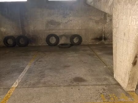 parking saint denis