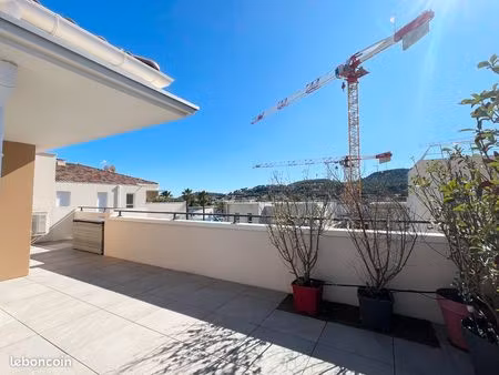 vends appartement hyeres