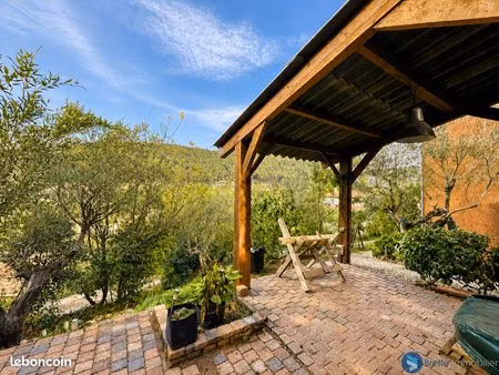 villa 4 pièces 110 m²