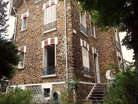 très belle meulière 7 pièces 189 m2