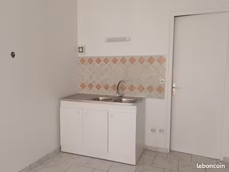 studio 1 pièce 20 m²