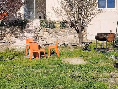 deux maisons de campagne