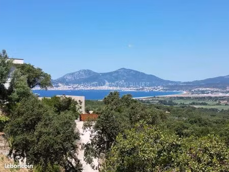 villa 9 pièces 230 m²