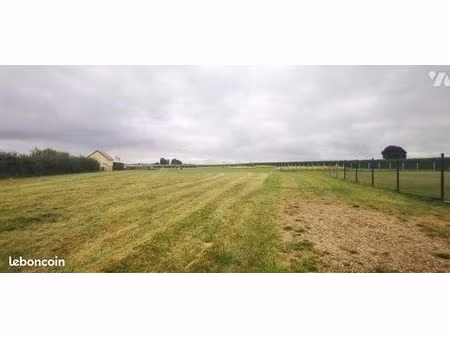 terrain 630 m² barbery