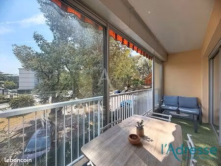 studio 1 pièce 23 m²