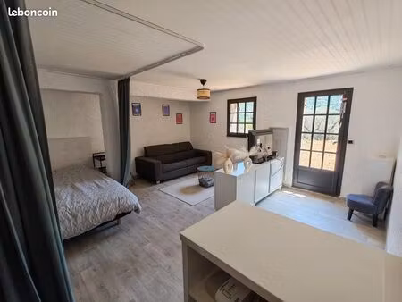 maison familiale avec studio indépendant