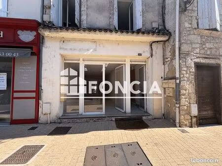 local commercial 70 m²