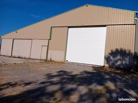 location place hivernage camping car dans hangar sécurisé