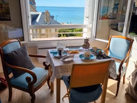 studio vue mer rénové 80 m de la plage
