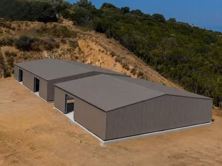 hangar 400m2