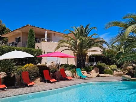 maison f4 avec picine à palombaggia
