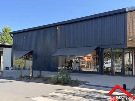 immeuble 446 m² objat