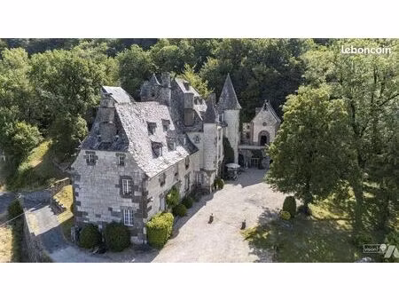 maison 23 pièces 782 m²