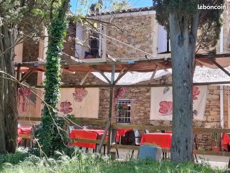 fond de commerce restaurant hotel