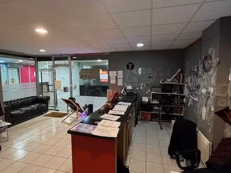 local commercial en centre-ville de bourges – à vendre ou à louer