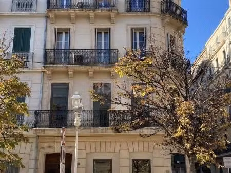 local 29 m²