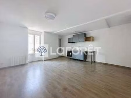 location maison à bressuire (79300) : à louer / 88m² bressuire