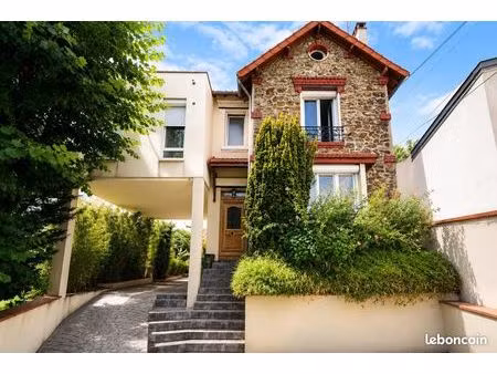 maison 6 pièces 121 m²