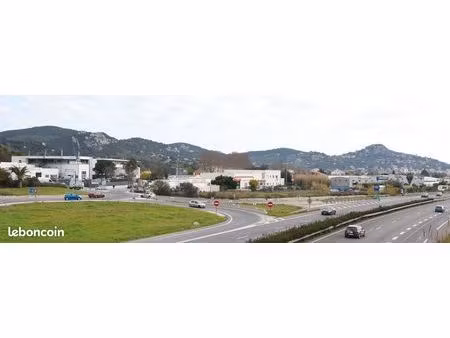 terrain en zone industrielle et artisanale