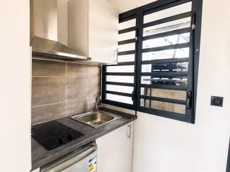 investissement locatif : studio avec parking au tampon
